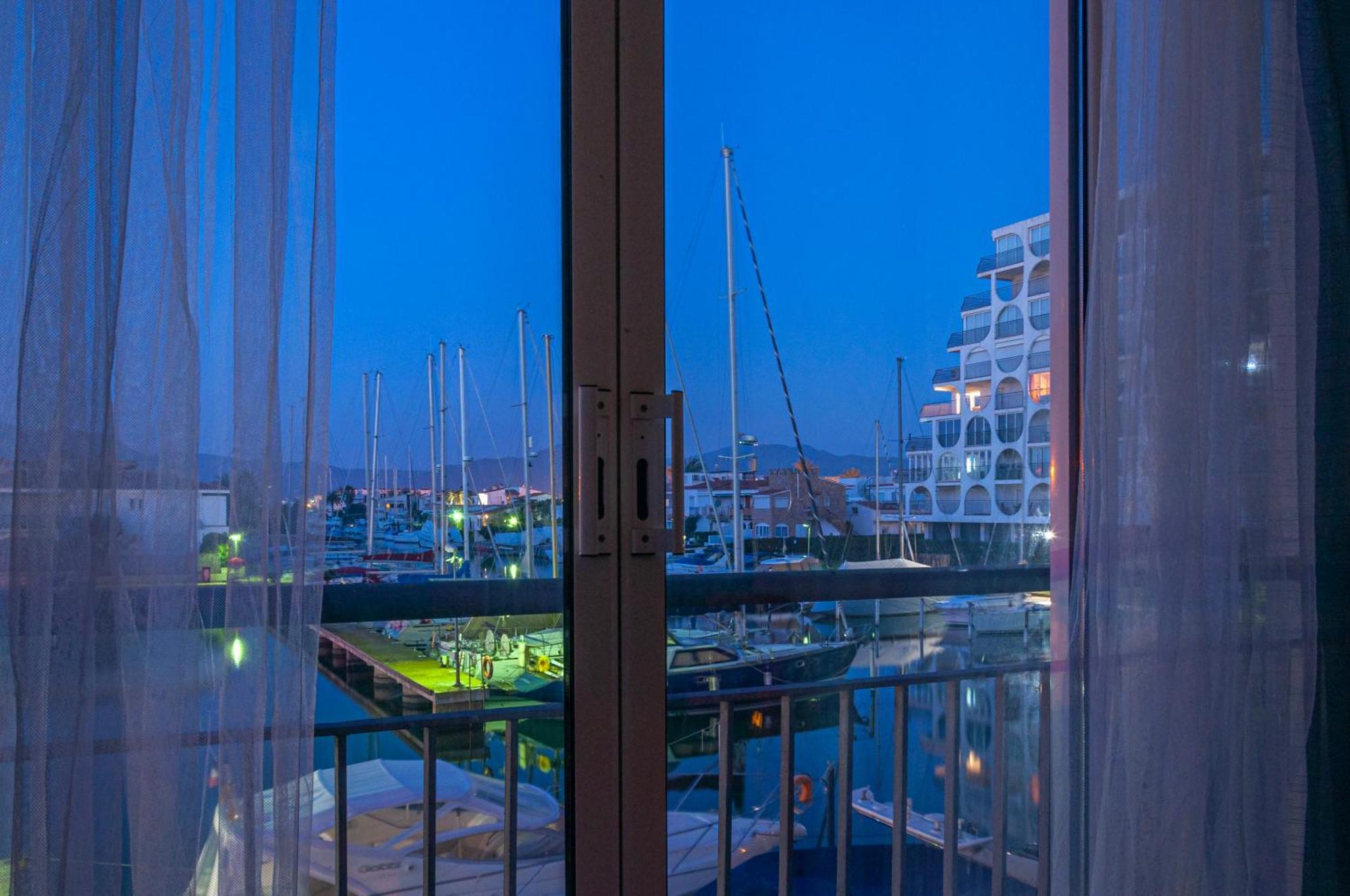 Estudio En 1ª Linea Con Vistas Al Puerto Deportivo By Insidehome Empuriabrava Esterno foto